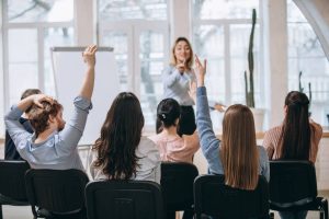 Reconversie profesională – ce presupune și ce cursuri sunt utile în reorientarea în carieră
